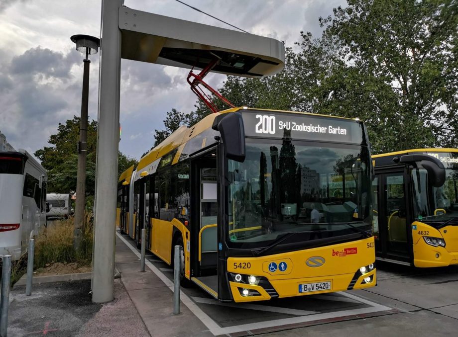 Hadrendbe álltak Berlin első csuklós villanybuszai 1 20200830 090146