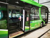 Érintésmentes kézfertőtlenítővel látja el 10 járművét a Tüke Busz