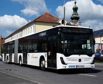 Perre ment Szombathelyen és Hódmezővásárhelyen a Volánbusz