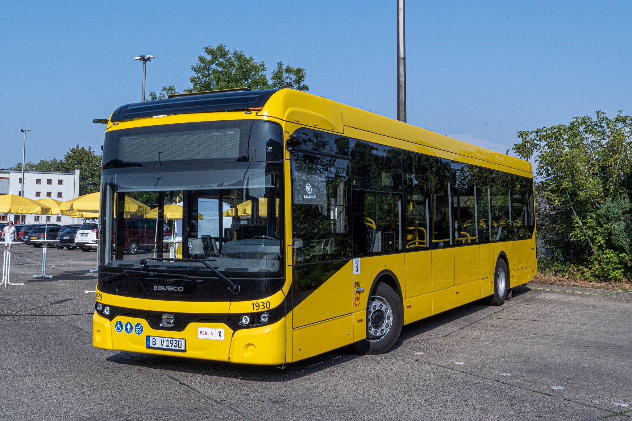 Átadták az első berlini Ebusco 2.2 villanybuszt