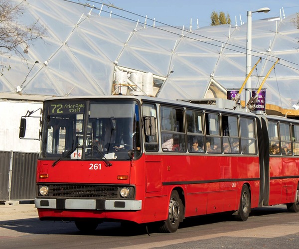 Használt Ikarus trolikkal és Volvo autóbuszokkal erősíti flottáját az SZKT